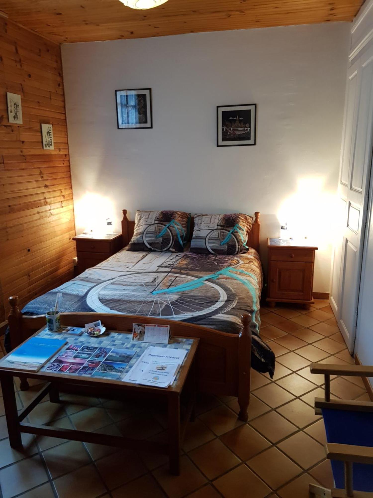 Au Grand Sapin Chambres Chez L'Habitant Henonville Zewnętrze zdjęcie